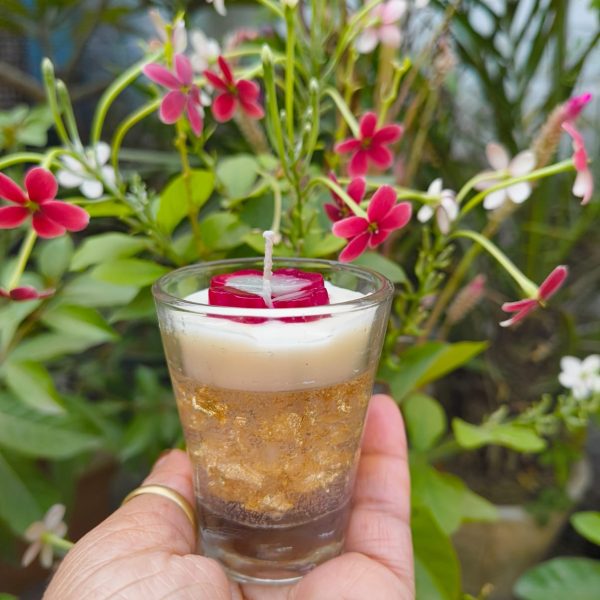 Handmade Luxury Glass Candle with Floral Top